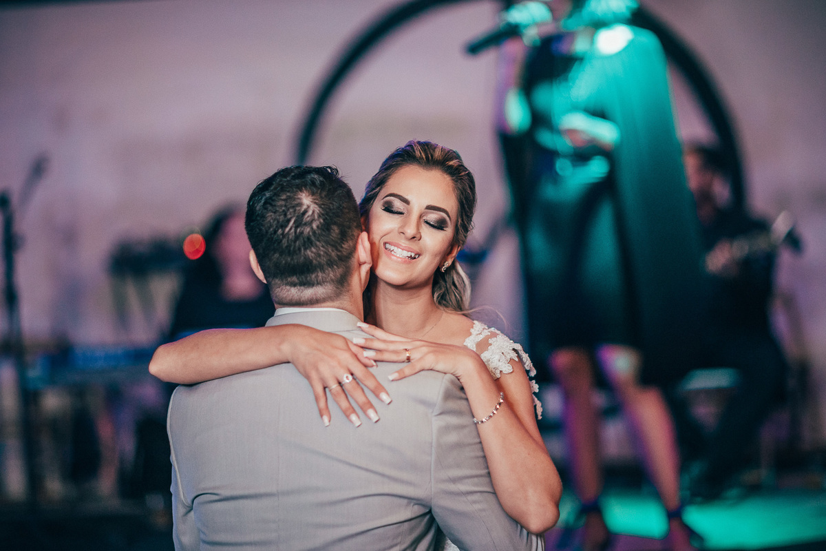 casamento-por-do-sol-tempero-mangue-noivos-choro-lágrimas-romantismo-união-vestido-bolo-fusca