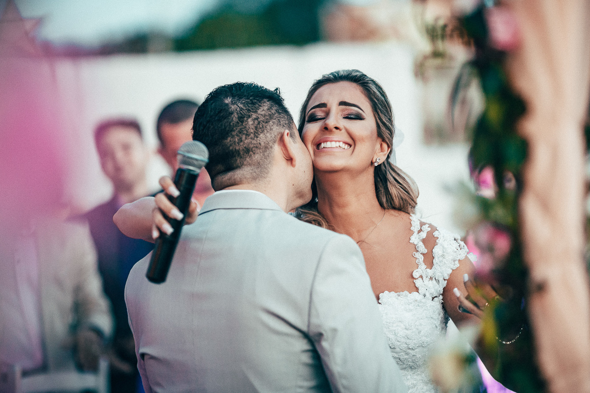 casamento-por-do-sol-tempero-mangue-noivos-choro-lágrimas-romantismo-união-vestido-bolo-fusca
