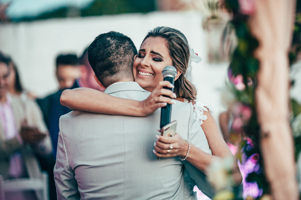 casamento-por-do-sol-tempero-mangue-noivos-choro-lágrimas-romantismo-união-vestido-bolo-fusca