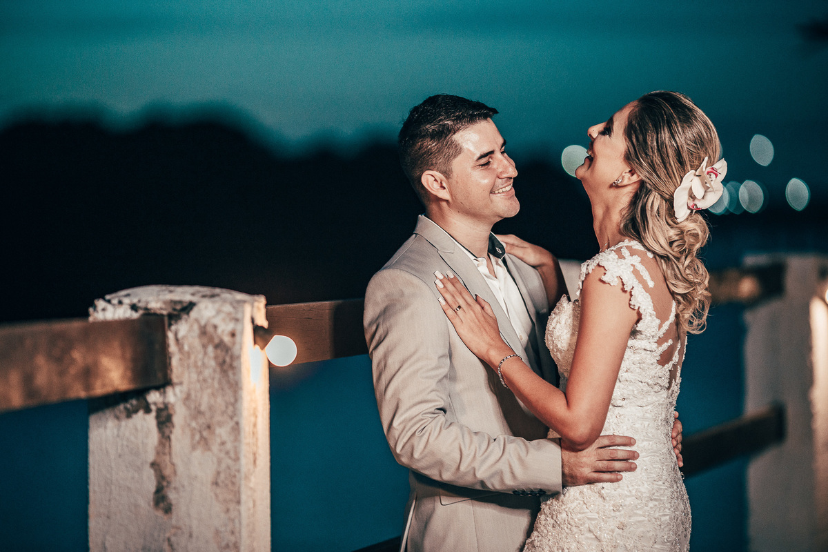 casamento-por-do-sol-tempero-mangue-noivos-choro-lágrimas-romantismo-união-vestido-bolo-fusca