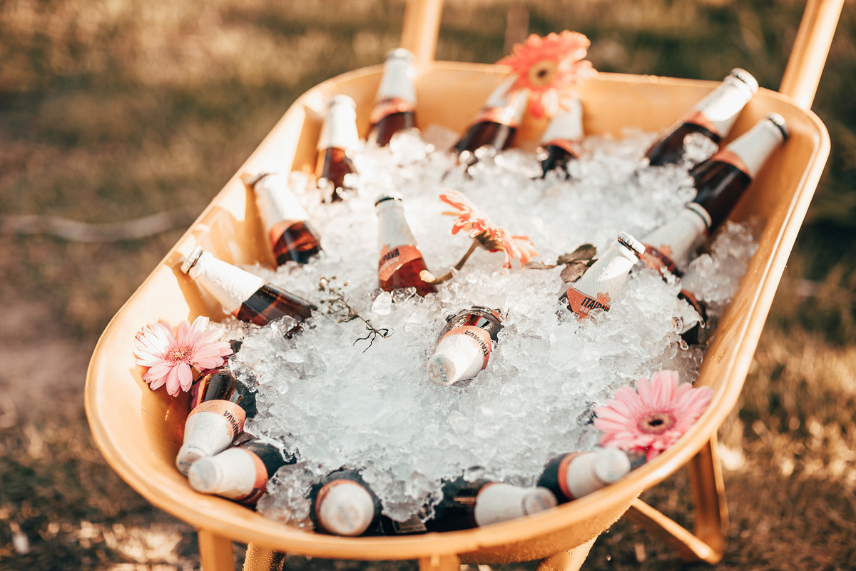 casamento-por-do-sol-tempero-mangue-noivos-choro-lágrimas-romantismo-união-vestido-bolo-fusca