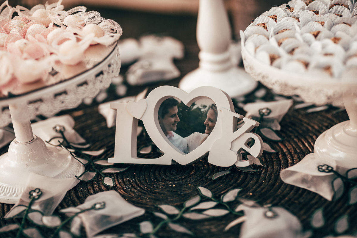 casamento-por-do-sol-tempero-mangue-noivos-choro-lágrimas-romantismo-união-vestido-bolo-fusca