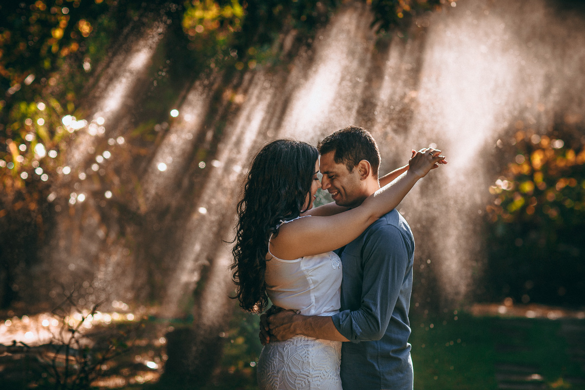 ensaio-prewedding-noivos-book-esession-engagmentesession-casamento-fotos-lover-Deus-engenhoca-parque