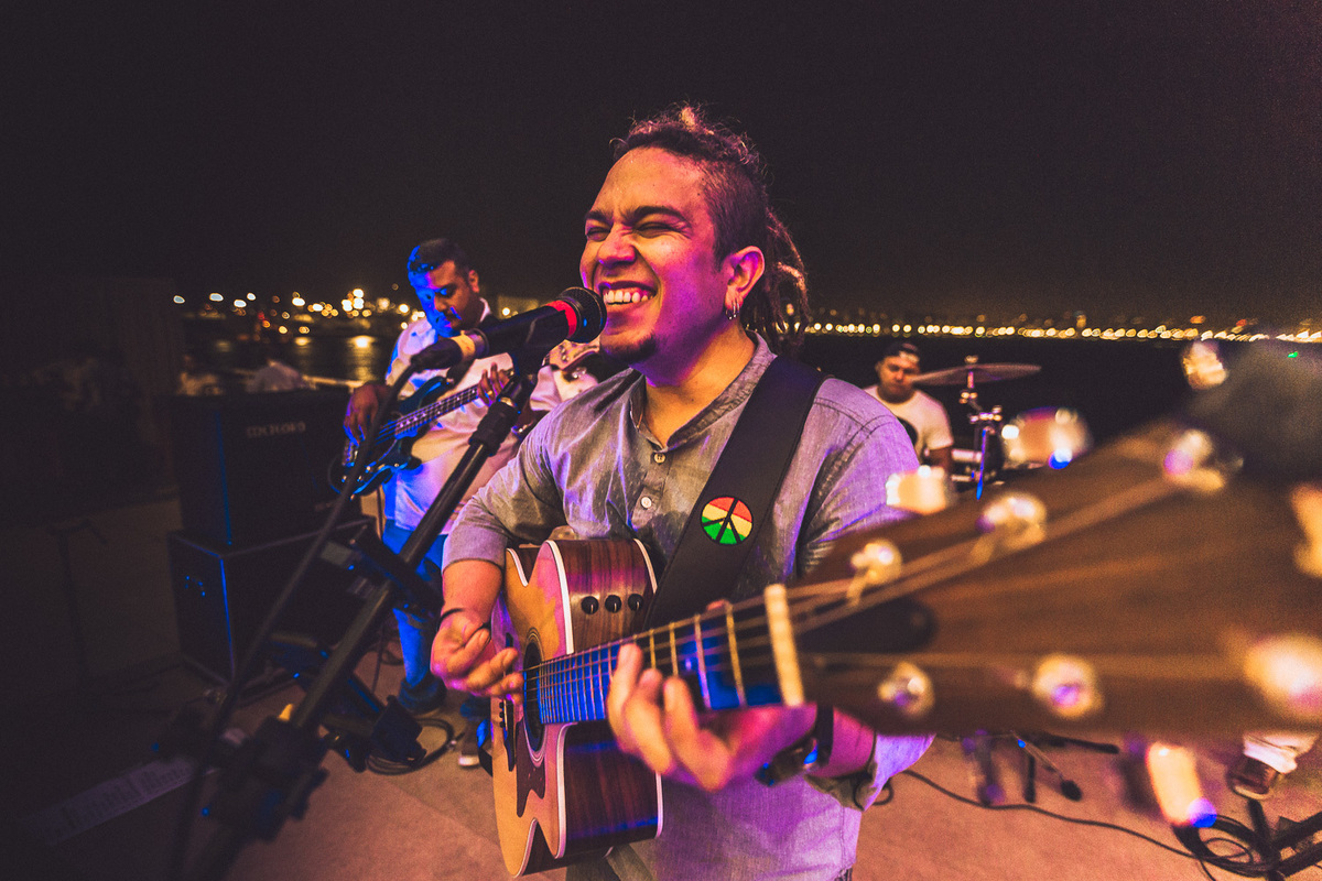 festa-debutante-15 anos-debutar-making of-terminal-marítimo-fortaleza-fotos-bolos-regional-renda-porto-beach-praia-dona-leda-buffet-alegria-amor-reggae-vestido-maria-bonita