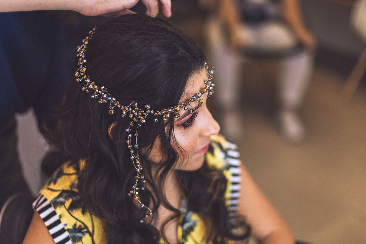 festa-debutante-15 anos-debutar-making of-terminal-marítimo-fortaleza-fotos-bolos-regional-renda-porto-beach-praia-dona-leda-buffet-alegria-amor-reggae-vestido-maria-bonita