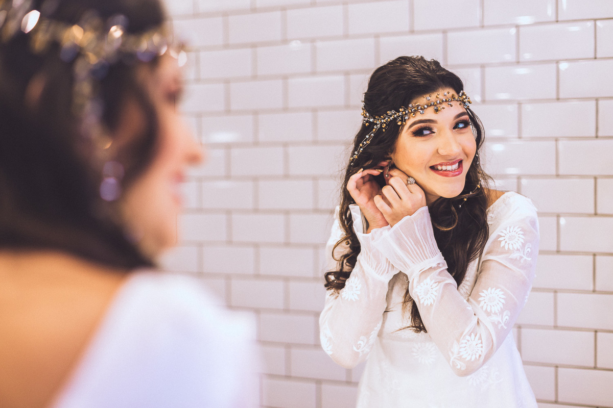 festa-debutante-15 anos-debutar-making of-terminal-marítimo-fortaleza-fotos-bolos-regional-renda-porto-beach-praia-dona-leda-buffet-alegria-amor-reggae-vestido-maria-bonita