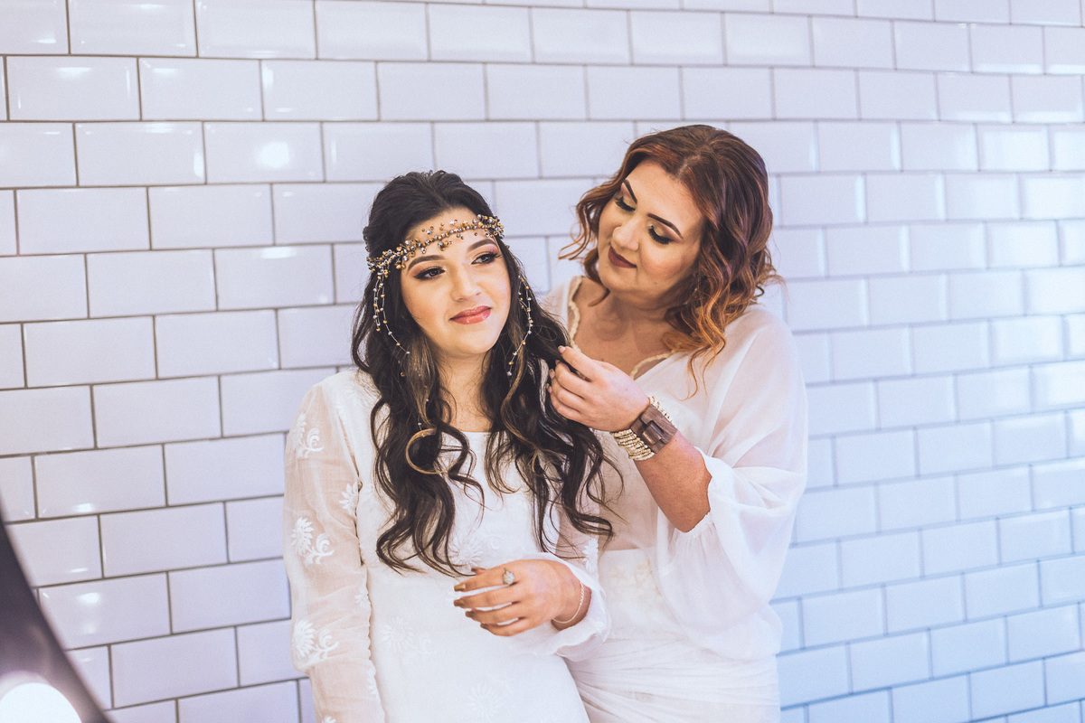 festa-debutante-15 anos-debutar-making of-terminal-marítimo-fortaleza-fotos-bolos-regional-renda-porto-beach-praia-dona-leda-buffet-alegria-amor-reggae-vestido-maria-bonita