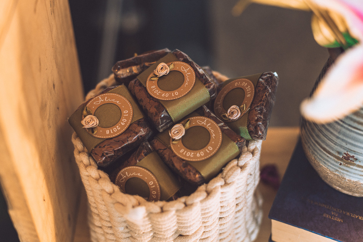 festa-debutante-15 anos-debutar-making of-terminal-marítimo-fortaleza-fotos-bolos-regional-renda-porto-beach-praia-dona-leda-buffet-alegria-amor-reggae-vestido-maria-bonita