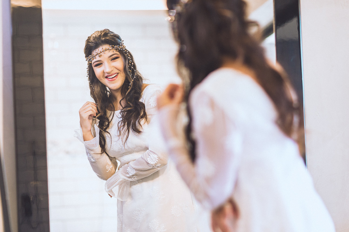 festa-debutante-15 anos-debutar-making of-terminal-marítimo-fortaleza-fotos-bolos-regional-renda-porto-beach-praia-dona-leda-buffet-alegria-amor-reggae-vestido-maria-bonita