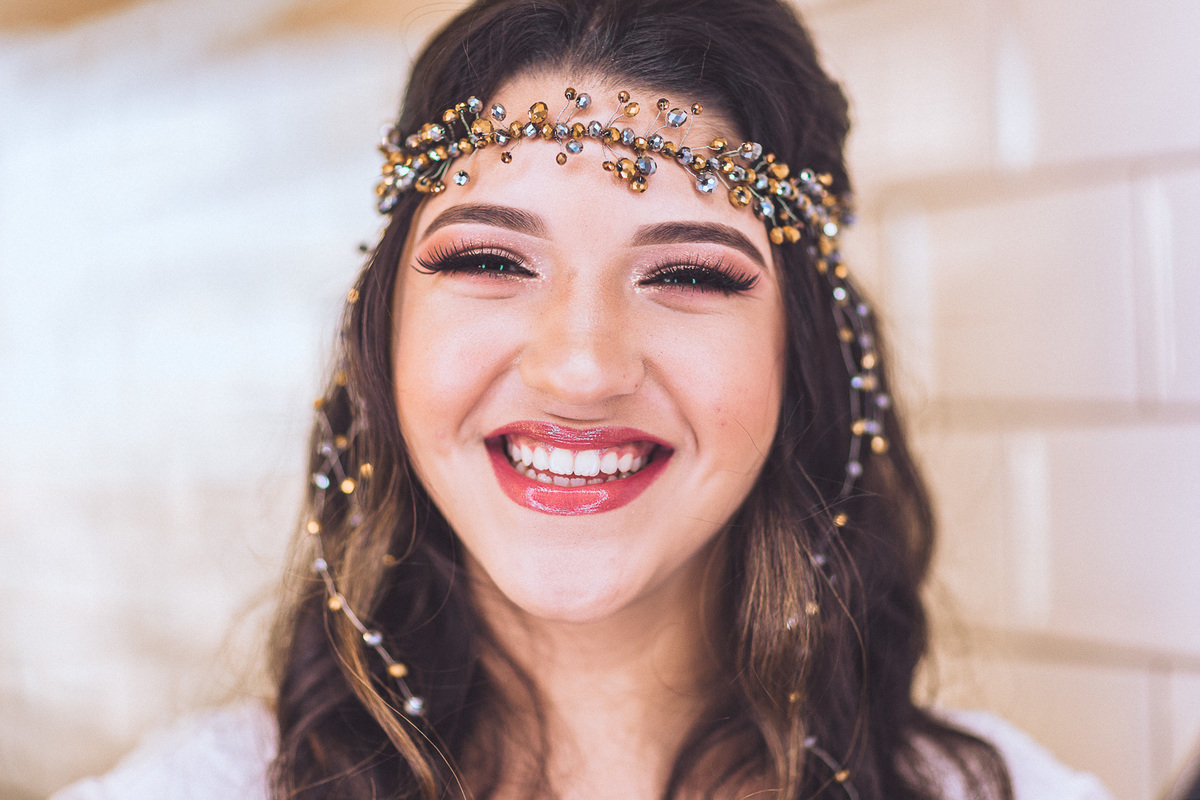 festa-debutante-15 anos-debutar-making of-terminal-marítimo-fortaleza-fotos-bolos-regional-renda-porto-beach-praia-dona-leda-buffet-alegria-amor-reggae-vestido-maria-bonita