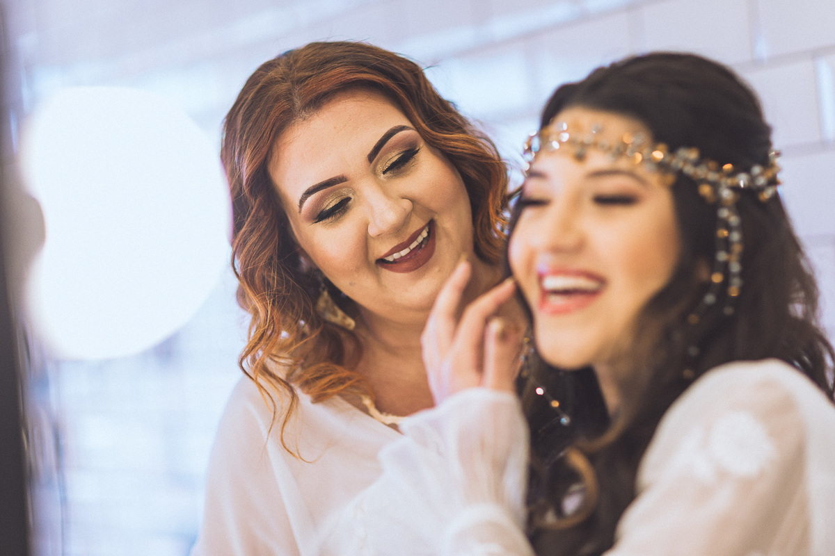 festa-debutante-15 anos-debutar-making of-terminal-marítimo-fortaleza-fotos-bolos-regional-renda-porto-beach-praia-dona-leda-buffet-alegria-amor-reggae-vestido-maria-bonita