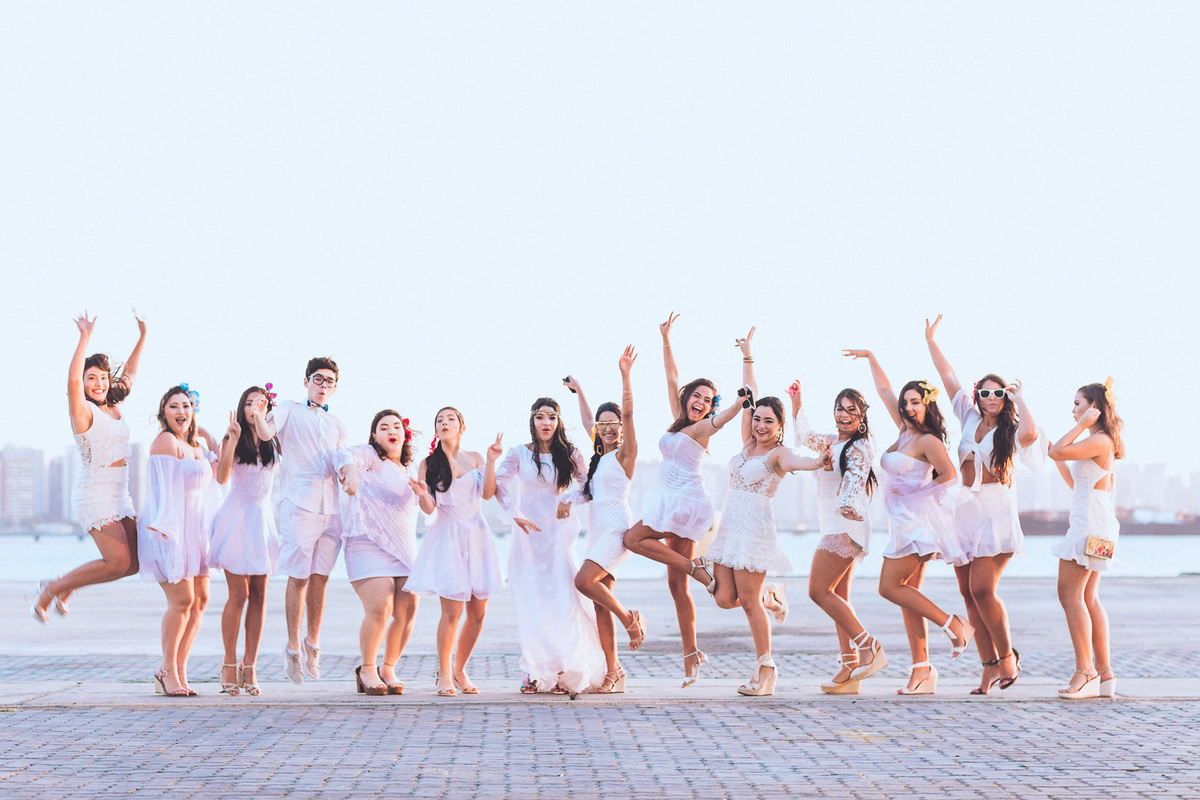 festa-debutante-15 anos-debutar-making of-terminal-marítimo-fortaleza-fotos-bolos-regional-renda-porto-beach-praia-dona-leda-buffet-alegria-amor-reggae-vestido-maria-bonita