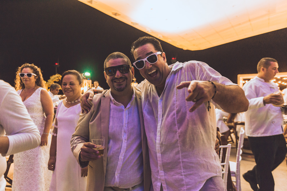 festa-debutante-15 anos-debutar-making of-terminal-marítimo-fortaleza-fotos-bolos-regional-renda-porto-beach-praia-dona-leda-buffet-alegria-amor-reggae-vestido-maria-bonita