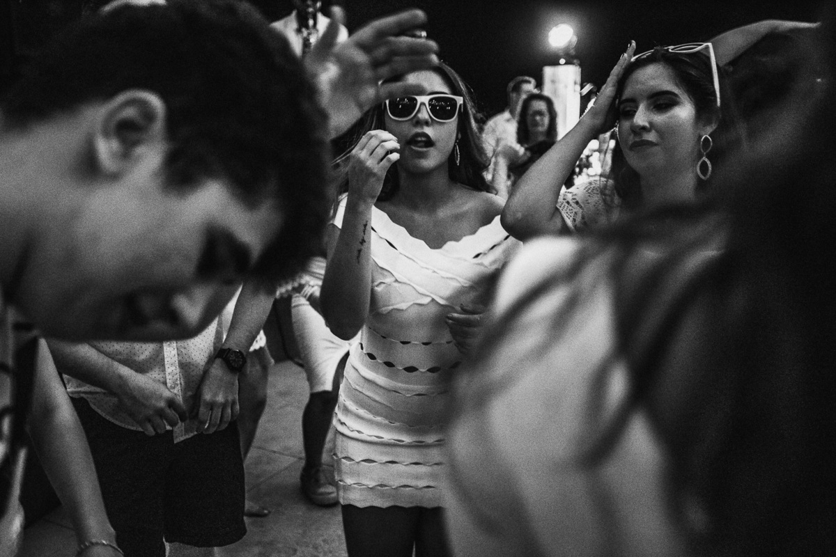 festa-debutante-15 anos-debutar-making of-terminal-marítimo-fortaleza-fotos-bolos-regional-renda-porto-beach-praia-dona-leda-buffet-alegria-amor-reggae-vestido-maria-bonita