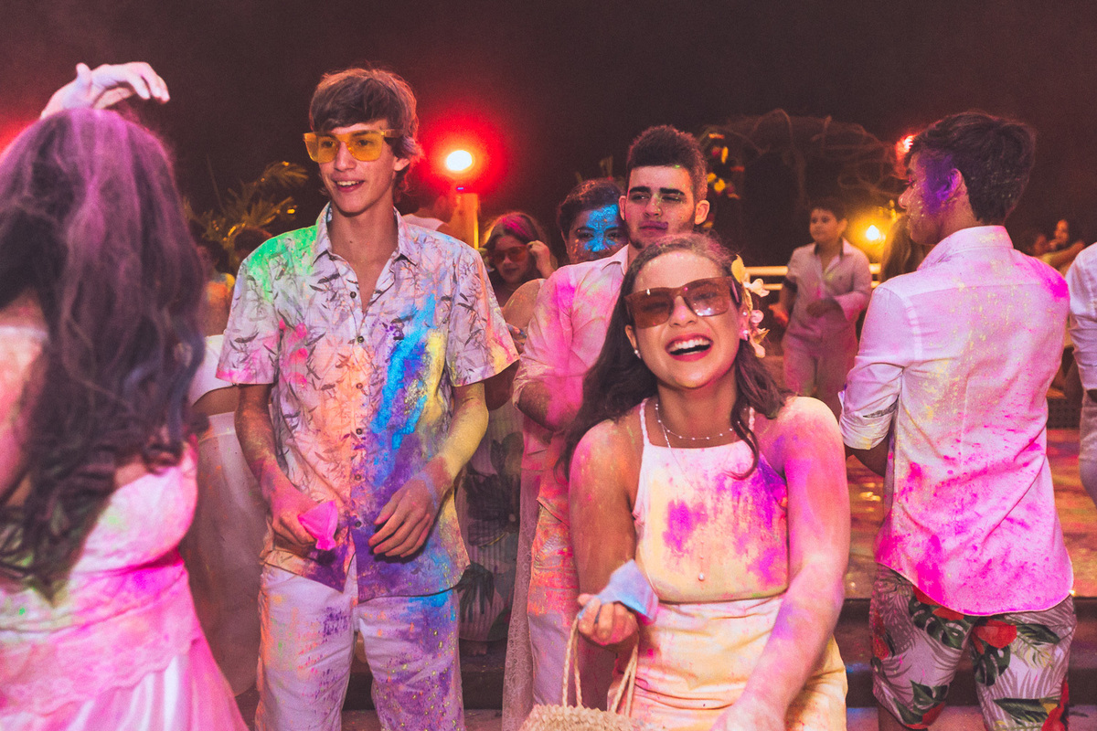 festa-debutante-15 anos-debutar-making of-terminal-marítimo-fortaleza-fotos-bolos-regional-renda-porto-beach-praia-dona-leda-buffet-alegria-amor-reggae-vestido-maria-bonita