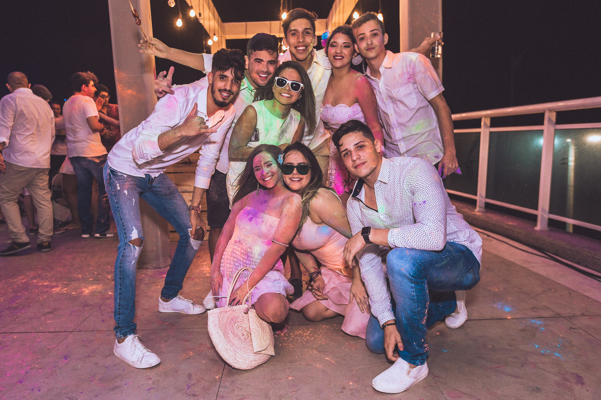 festa-debutante-15 anos-debutar-making of-terminal-marítimo-fortaleza-fotos-bolos-regional-renda-porto-beach-praia-dona-leda-buffet-alegria-amor-reggae-vestido-maria-bonita