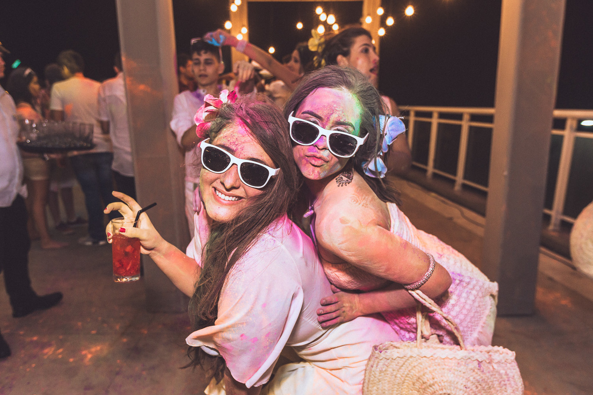 festa-debutante-15 anos-debutar-making of-terminal-marítimo-fortaleza-fotos-bolos-regional-renda-porto-beach-praia-dona-leda-buffet-alegria-amor-reggae-vestido-maria-bonita