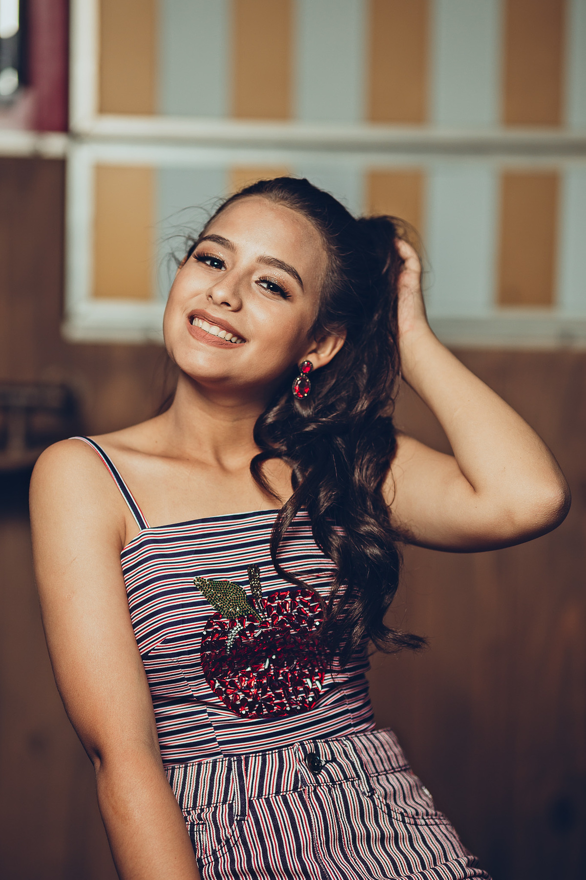 ensaio-book-debutante-15 anos-debutar-fotos-coca-cola-mulher-menina-beach-park-praia-maranhão-ma-festa-colors-retrato-feminino