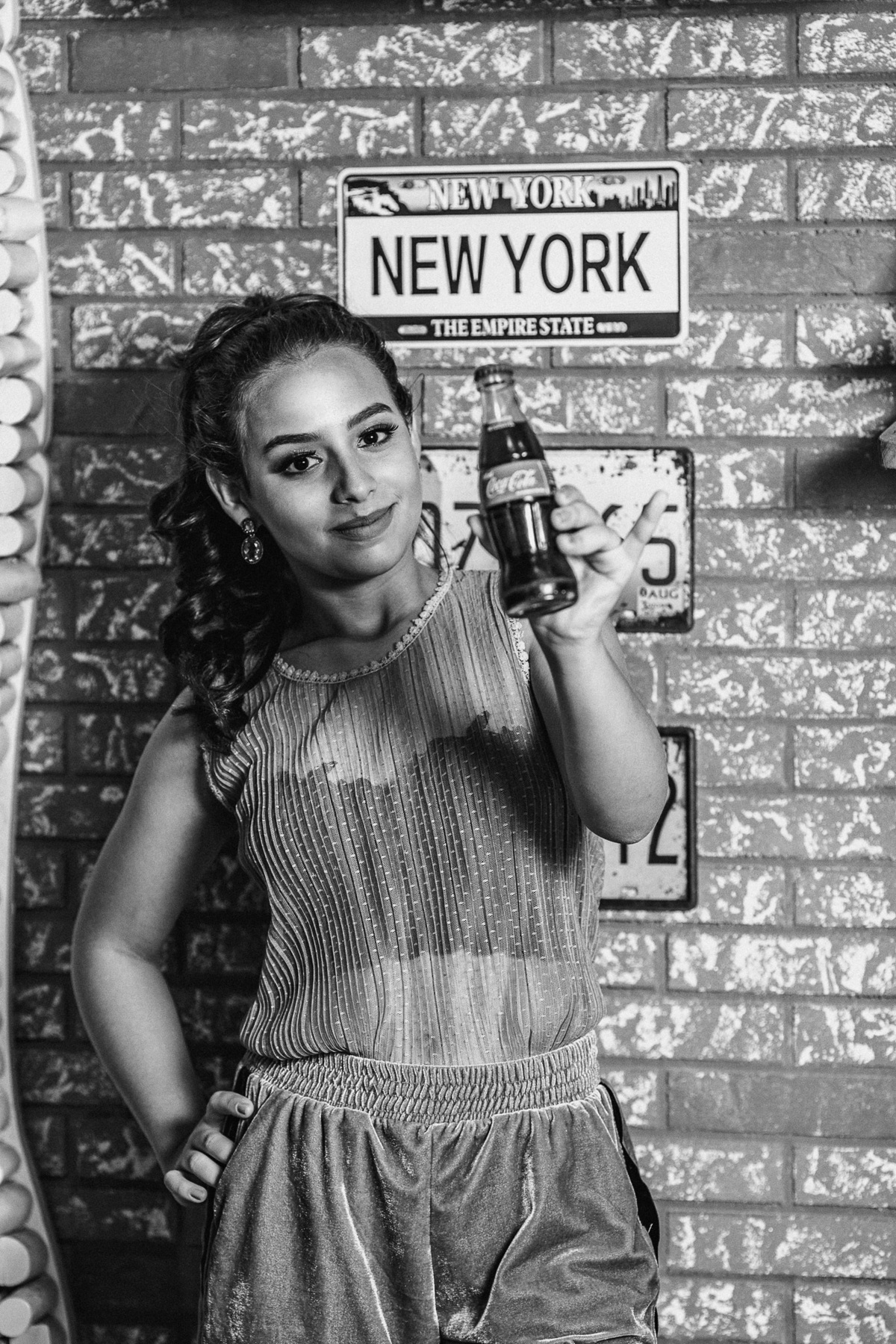 ensaio-book-debutante-15 anos-debutar-fotos-coca-cola-mulher-menina-beach-park-praia-maranhão-ma-festa-colors-retrato-feminino