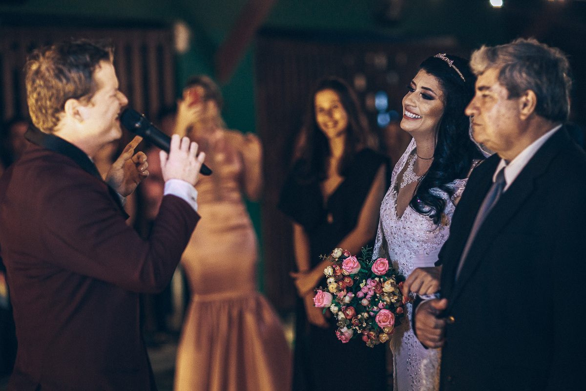 buffet-casamento-wedding-felizes-Deus-união-noiva-vestido-bolo-decoração-festa-madrinhas-dama de honra-filhos-buque-pastor-vale-jardins-beach-praia-do-futuro-croco-beach-married-fotografo-fortaleza-ceara