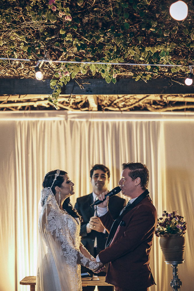 buffet-casamento-wedding-felizes-Deus-união-noiva-vestido-bolo-decoração-festa-madrinhas-dama de honra-filhos-buque-pastor-vale-jardins-beach-praia-do-futuro-croco-beach-married-fotografo-fortaleza-ceara