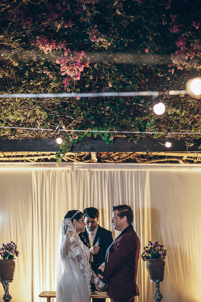 buffet-casamento-wedding-felizes-Deus-união-noiva-vestido-bolo-decoração-festa-madrinhas-dama de honra-filhos-buque-pastor-vale-jardins-beach-praia-do-futuro-croco-beach-married-fotografo-fortaleza-ceara