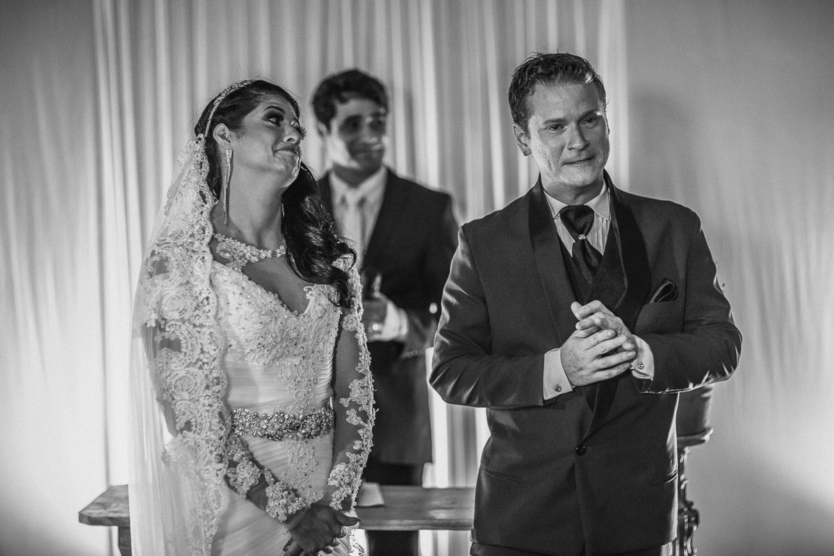 buffet-casamento-wedding-felizes-Deus-união-noiva-vestido-bolo-decoração-festa-madrinhas-dama de honra-filhos-buque-pastor-vale-jardins-beach-praia-do-futuro-croco-beach-married-fotografo-fortaleza-ceara