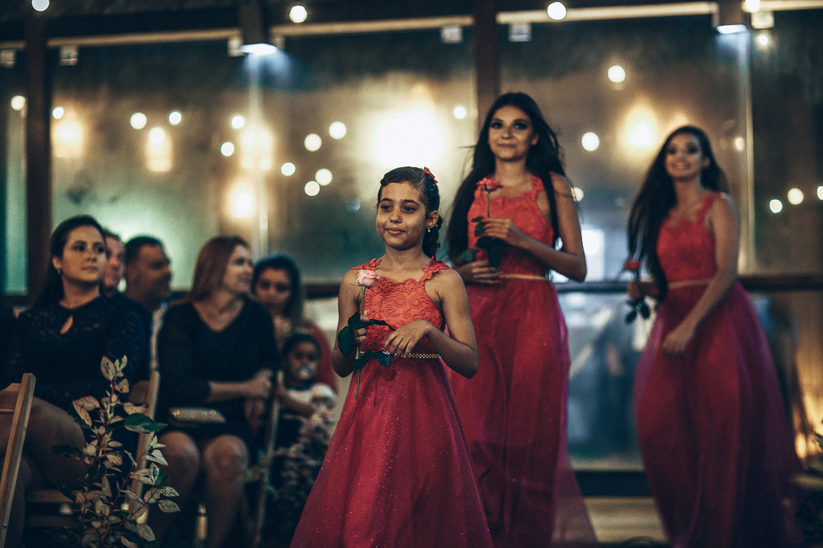 buffet-casamento-wedding-felizes-Deus-união-noiva-vestido-bolo-decoração-festa-madrinhas-dama de honra-filhos-buque-pastor-vale-jardins-beach-praia-do-futuro-croco-beach-married-fotografo-fortaleza-ceara