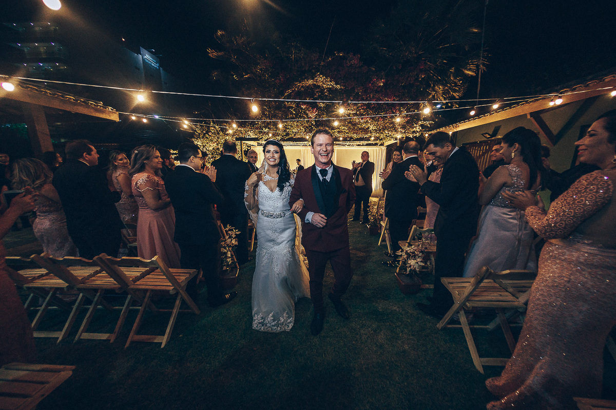 buffet-casamento-wedding-felizes-Deus-união-noiva-vestido-bolo-decoração-festa-madrinhas-dama de honra-filhos-buque-pastor-vale-jardins-beach-praia-do-futuro-croco-beach-married-fotografo-fortaleza-ceara