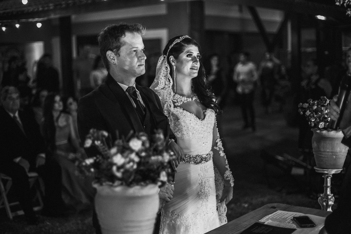 buffet-casamento-wedding-felizes-Deus-união-noiva-vestido-bolo-decoração-festa-madrinhas-dama de honra-filhos-buque-pastor-vale-jardins-beach-praia-do-futuro-croco-beach-married-fotografo-fortaleza-ceara