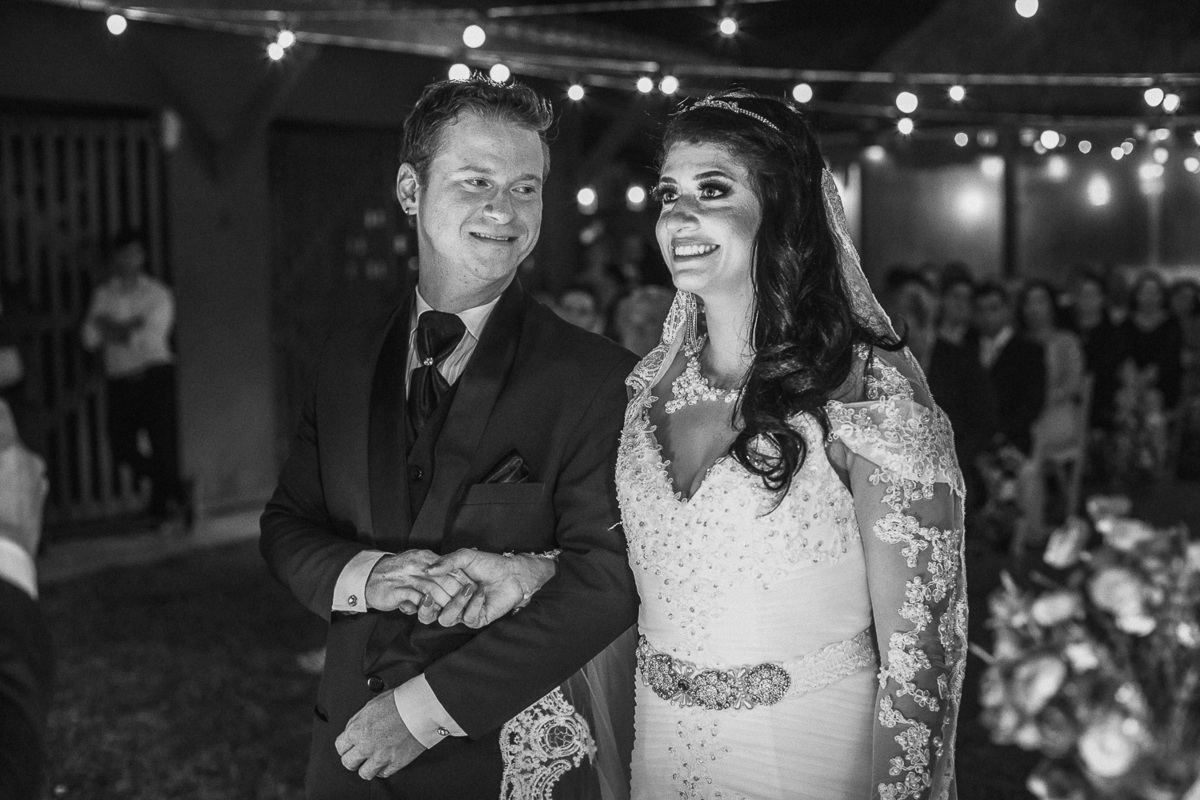 buffet-casamento-wedding-felizes-Deus-união-noiva-vestido-bolo-decoração-festa-madrinhas-dama de honra-filhos-buque-pastor-vale-jardins-beach-praia-do-futuro-croco-beach-married-fotografo-fortaleza-ceara