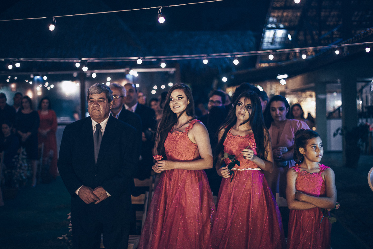 buffet-casamento-wedding-felizes-Deus-união-noiva-vestido-bolo-decoração-festa-madrinhas-dama de honra-filhos-buque-pastor-vale-jardins-beach-praia-do-futuro-croco-beach-married-fotografo-fortaleza-ceara