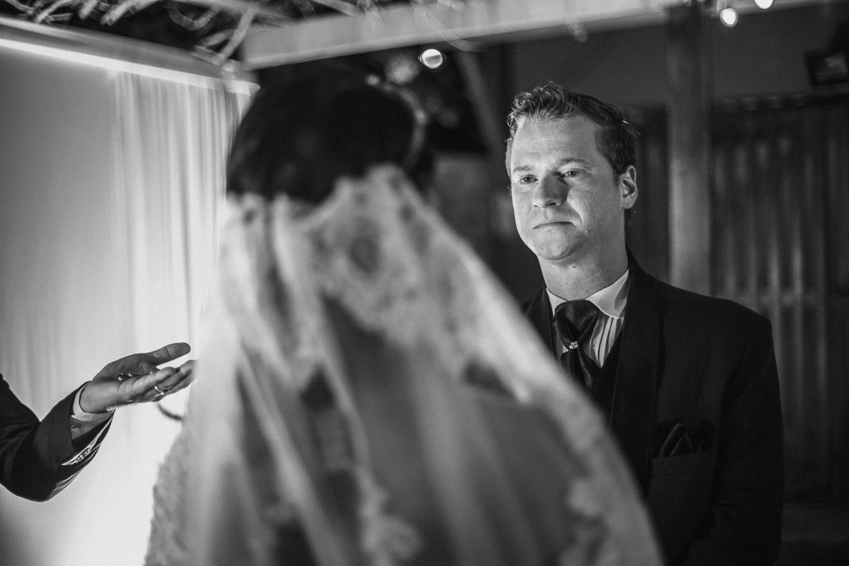 buffet-casamento-wedding-felizes-Deus-união-noiva-vestido-bolo-decoração-festa-madrinhas-dama de honra-filhos-buque-pastor-vale-jardins-beach-praia-do-futuro-croco-beach-married-fotografo-fortaleza-ceara