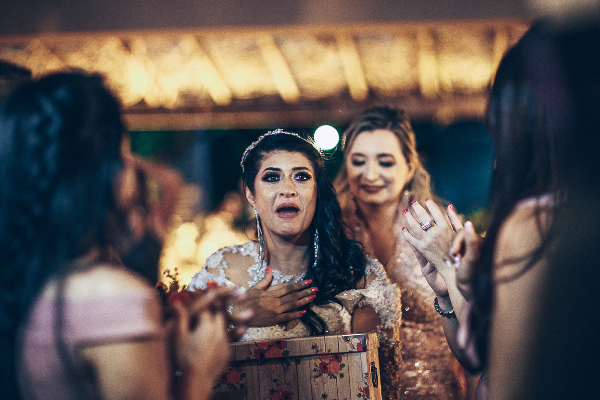 buffet-casamento-wedding-felizes-Deus-união-noiva-vestido-bolo-decoração-festa-madrinhas-dama de honra-filhos-buque-pastor-vale-jardins-beach-praia-do-futuro-croco-beach-married-fotografo-fortaleza-ceara