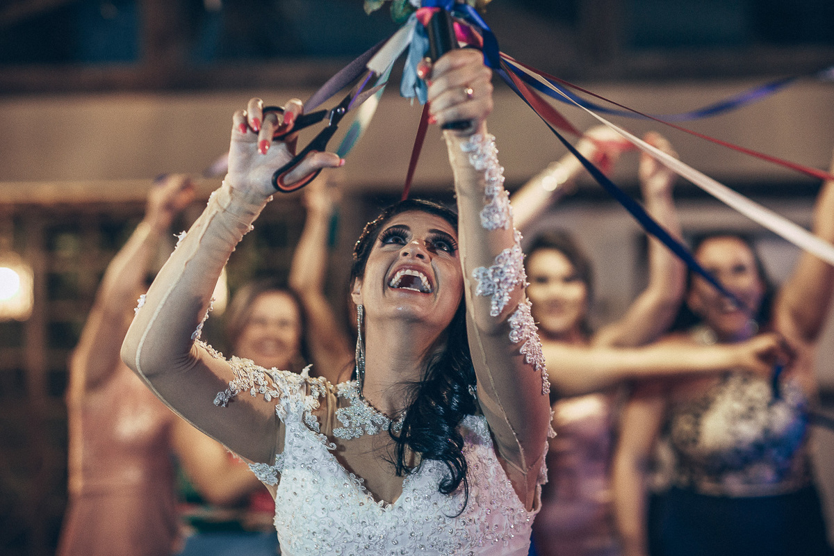 buffet-casamento-wedding-felizes-Deus-união-noiva-vestido-bolo-decoração-festa-madrinhas-dama de honra-filhos-buque-pastor-vale-jardins-beach-praia-do-futuro-croco-beach-married-fotografo-fortaleza-ceara