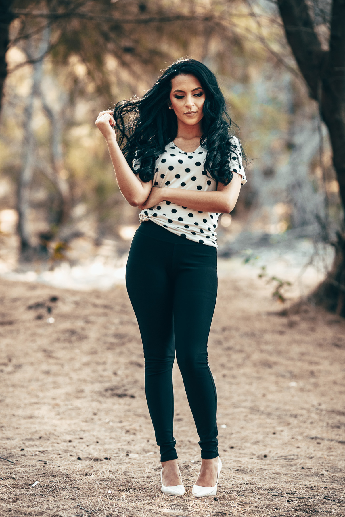 mulher-girl-linda-menina-por do sol-cabelo preto-ensaio-book-fotos-fotografo-ceara-debutante-beach-cumbuco-pico das almas-lookbook-violino