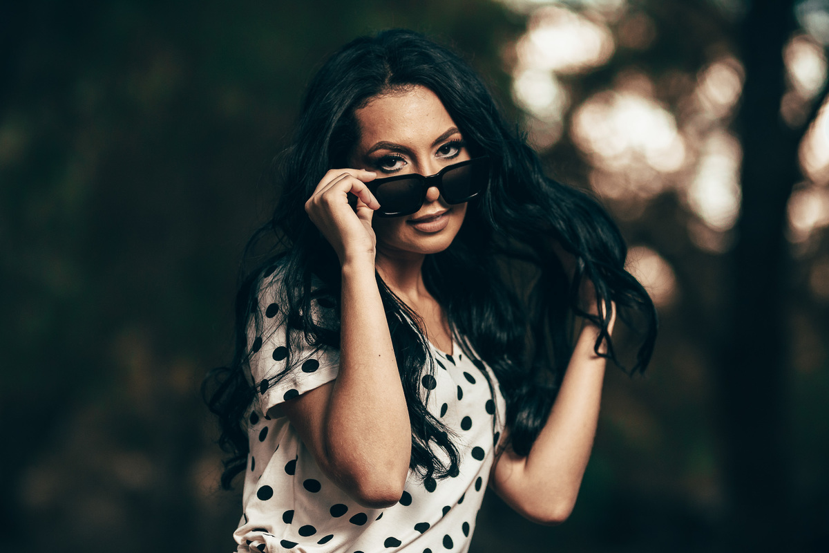 mulher-girl-linda-menina-por do sol-cabelo preto-ensaio-book-fotos-fotografo-ceara-debutante-beach-cumbuco-pico das almas-lookbook-violino