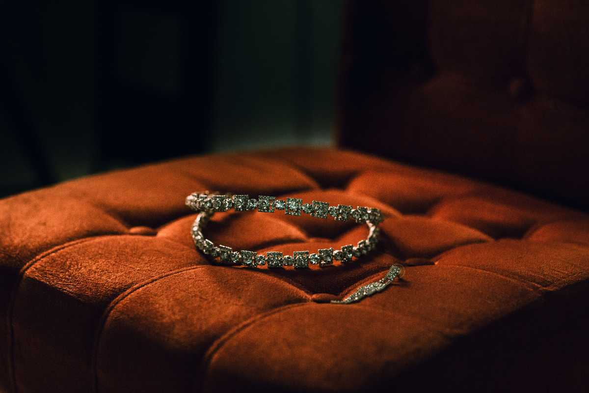 noiva-vestido-making of-salão-dia da noiva-amor-lover-festa-celebração-casamento-wedding-pride-noivo-pastor-Deus-fotografo de casamento-fotografia-jornalismo