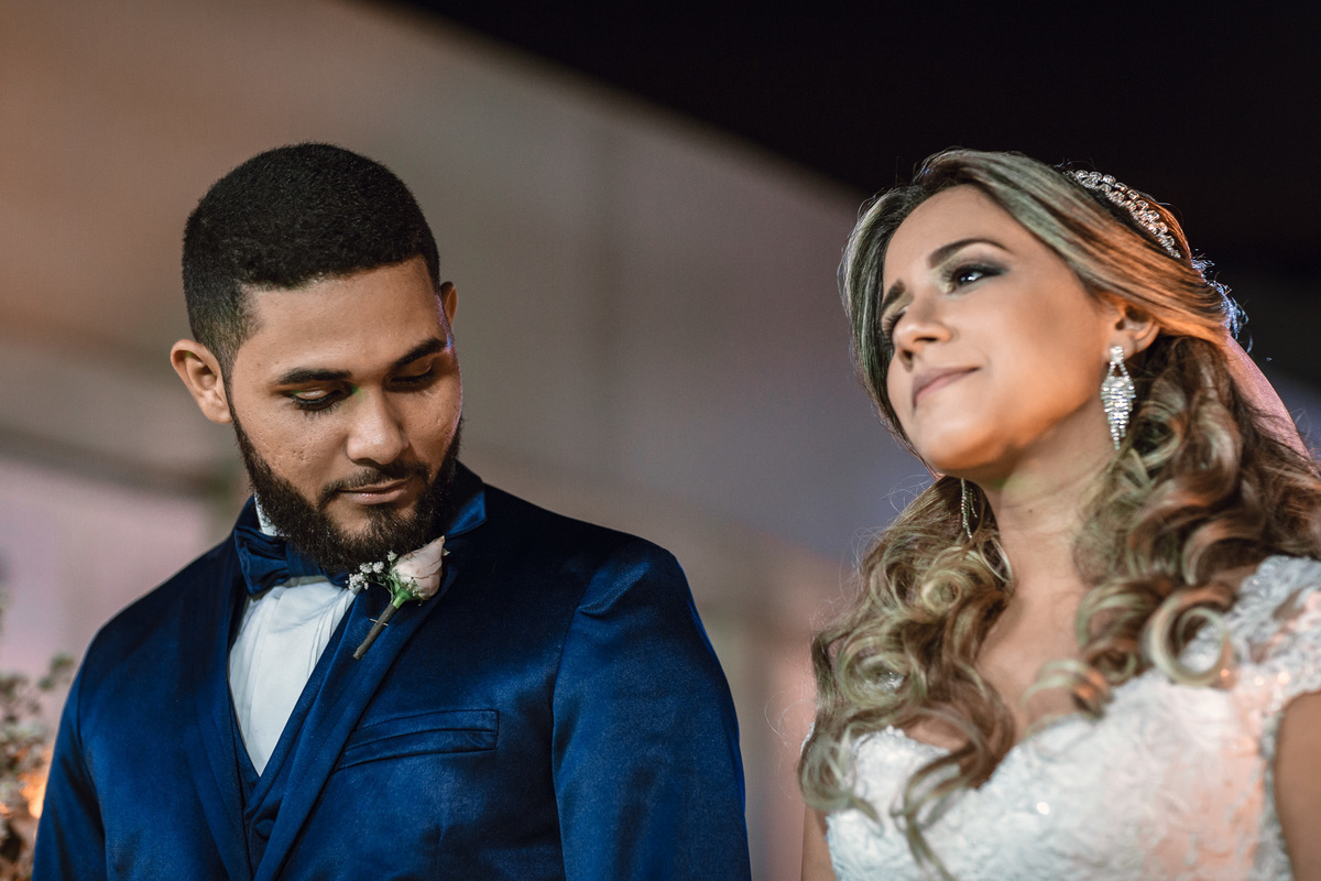 noiva-vestido-making of-salão-dia da noiva-amor-lover-festa-celebração-casamento-wedding-pride-noivo-pastor-Deus-fotografo de casamento-fotografia-jornalismo