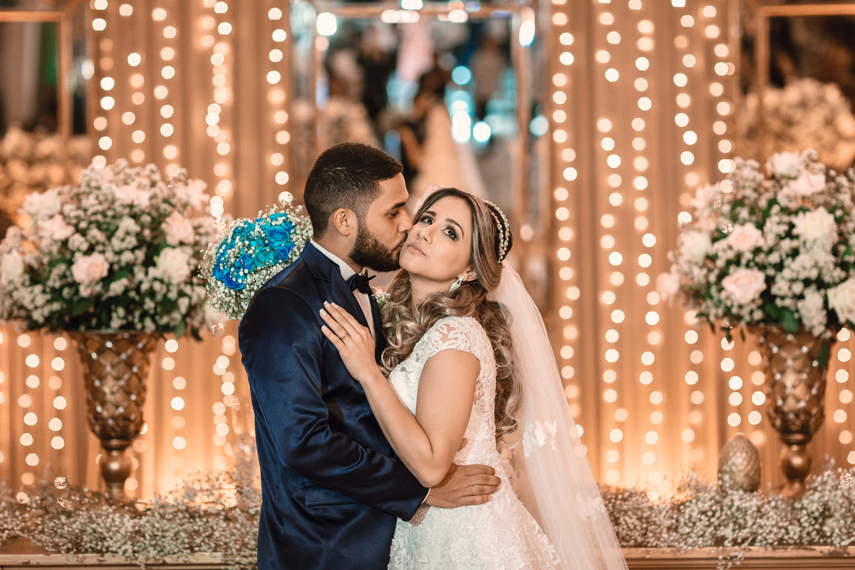 noiva-vestido-making of-salão-dia da noiva-amor-lover-festa-celebração-casamento-wedding-pride-noivo-pastor-Deus-fotografo de casamento-fotografia-jornalismo