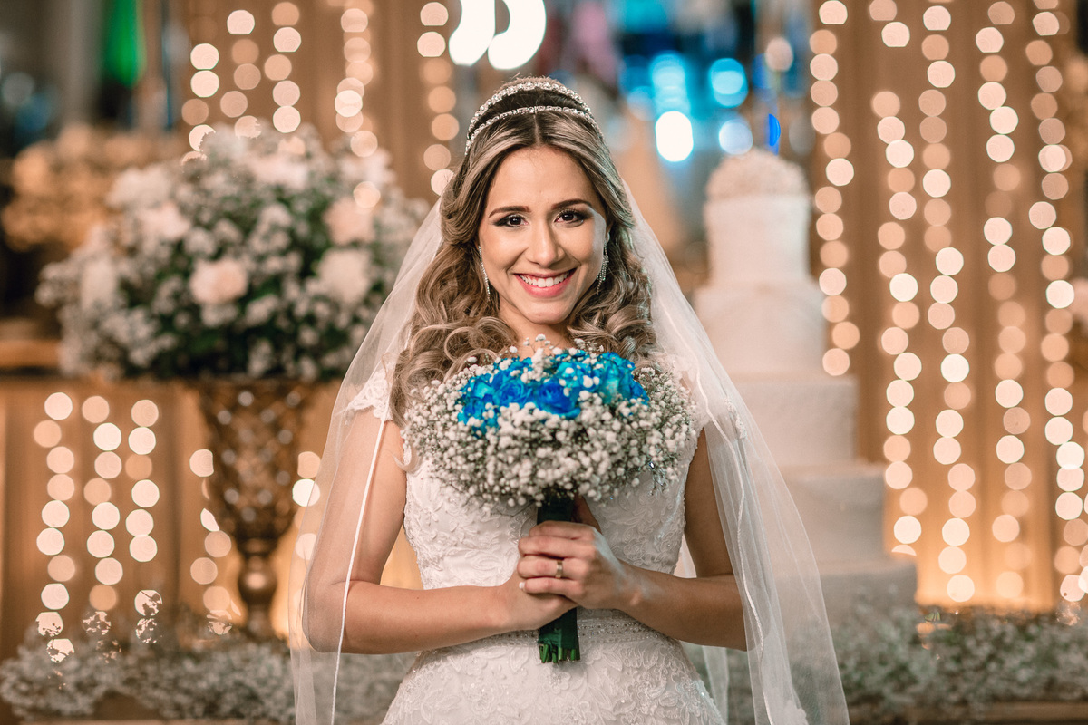 noiva-vestido-making of-salão-dia da noiva-amor-lover-festa-celebração-casamento-wedding-pride-noivo-pastor-Deus-fotografo de casamento-fotografia-jornalismo