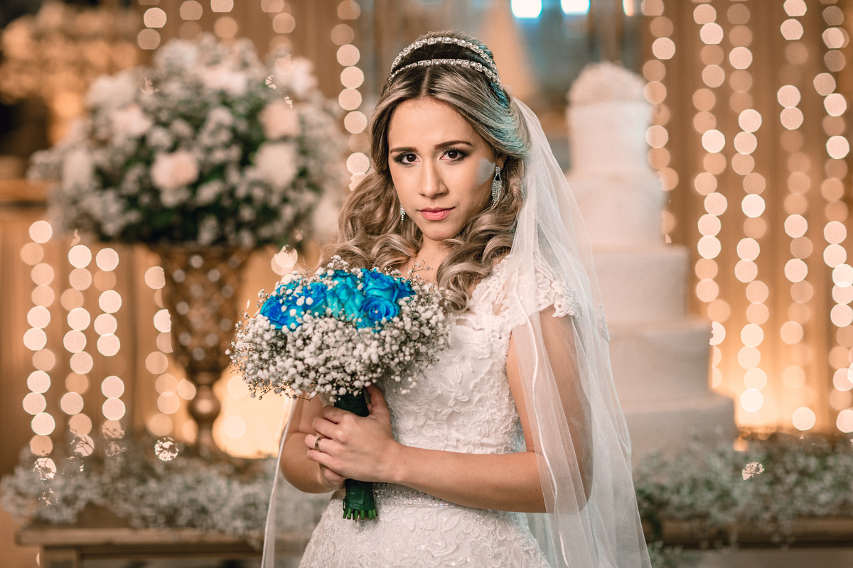 noiva-vestido-making of-salão-dia da noiva-amor-lover-festa-celebração-casamento-wedding-pride-noivo-pastor-Deus-fotografo de casamento-fotografia-jornalismo