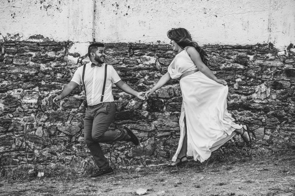 pré wedding-guaramiranga-mosteiro são bento-baturite-book-casal-fotografia-casamento-fotografo-ceara-noivos-vintage-amor-cachoeiras