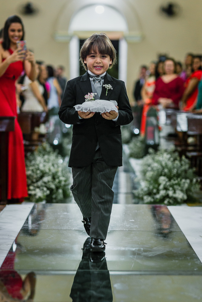 wedding-casamento-beach-beberibe-morro-branco-summer-making of-noiva-noivo-vestido-maquiadora-make-lover-casados-igreja-capela