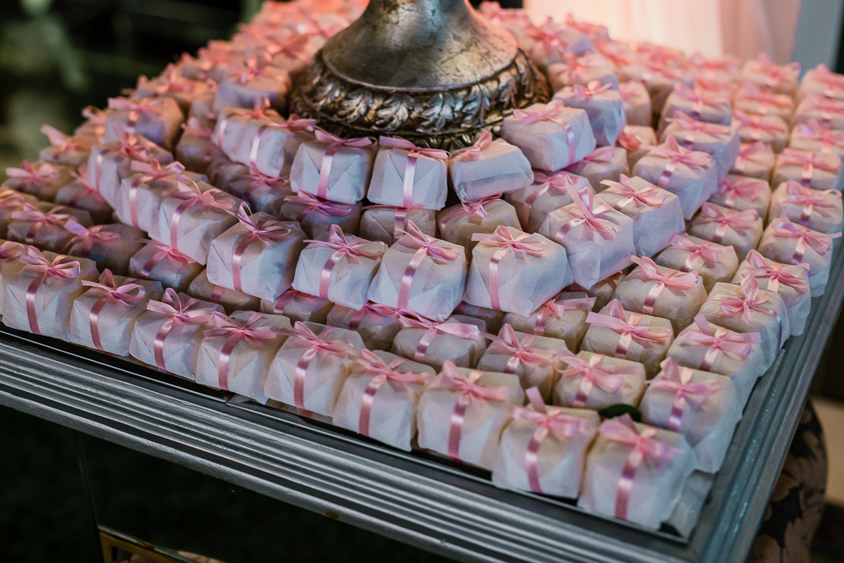 wedding-casamento-beach-beberibe-morro-branco-summer-making of-noiva-noivo-vestido-maquiadora-make-lover-casados-igreja-capela