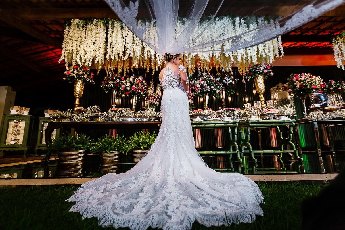 wedding-casamento-beach-beberibe-morro-branco-summer-making of-noiva-noivo-vestido-maquiadora-make-lover-casados-igreja-capela