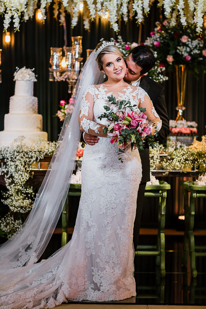 wedding-casamento-beach-beberibe-morro-branco-summer-making of-noiva-noivo-vestido-maquiadora-make-lover-casados-igreja-capela