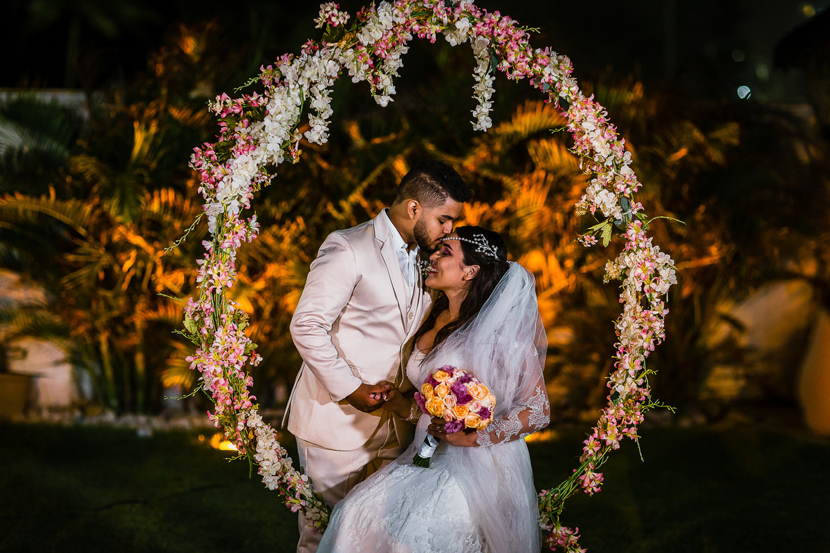 casamento-wedding-beach-summer-diurno-praia-por do sol-evangélico-cerimônia na praia-vestido da noiva-noiva-choro-emoção-decoração-fotografo de casamento-ceará-sãop paulo