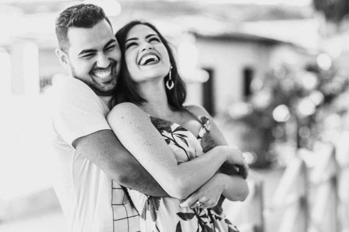 ensaio-pré wedding-wedding-fotos-casal-beach-summer-por do sol-fotografia-praia-morro branco-beberibe-casamento-noivos-sorrir-noiva-cores-porto velho-Rondonia