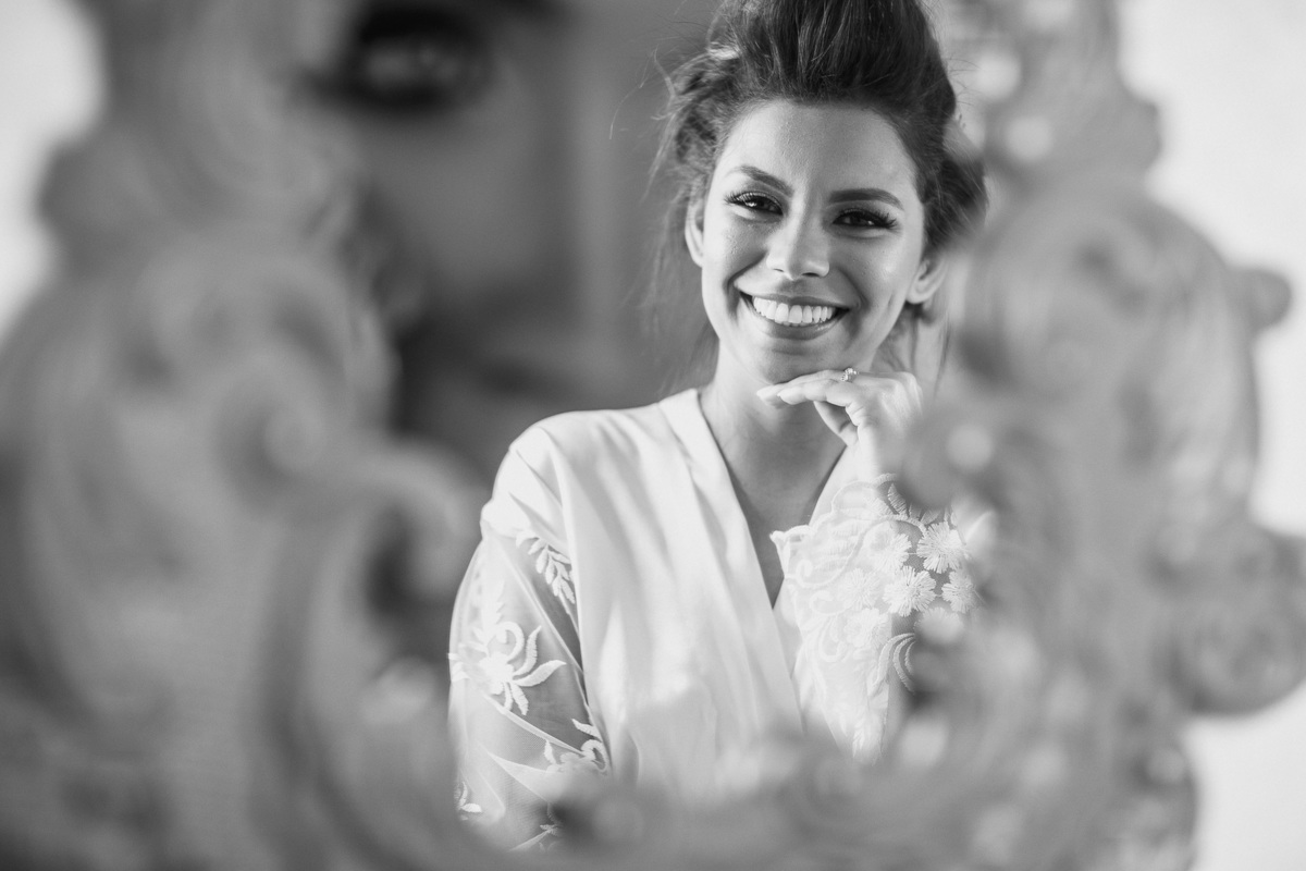 noiva-linda-feliz-casamento-makin of-maquiagem-make-vestido-salão-wedding-casamento-pride-buffet-eusébio-noivos-fotografo de casamento-fotografia-celebração-bolo